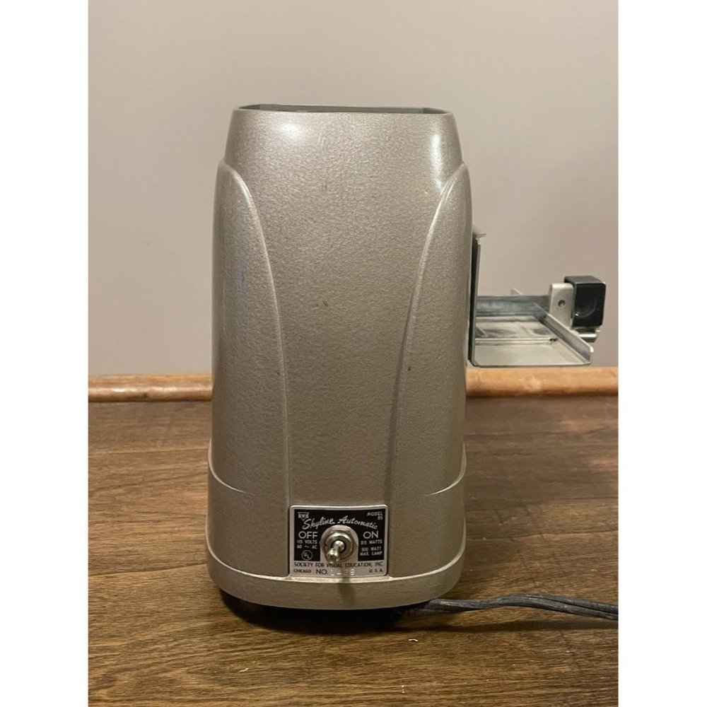 Skyline SVE Model No 85 (Society for Visual Education) Vintage Projector-Working - Picture 4 of 12